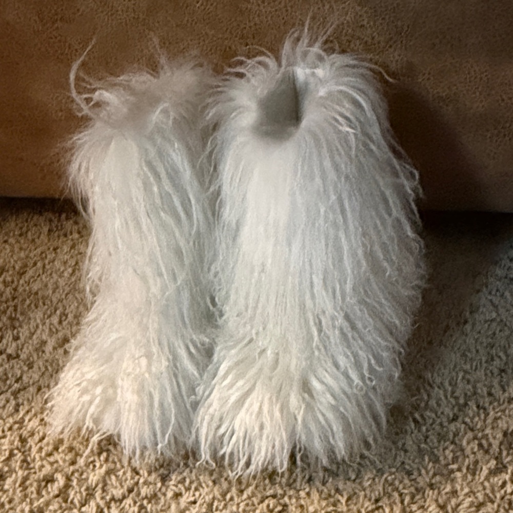 Ugg fluff momma Mongolian boots